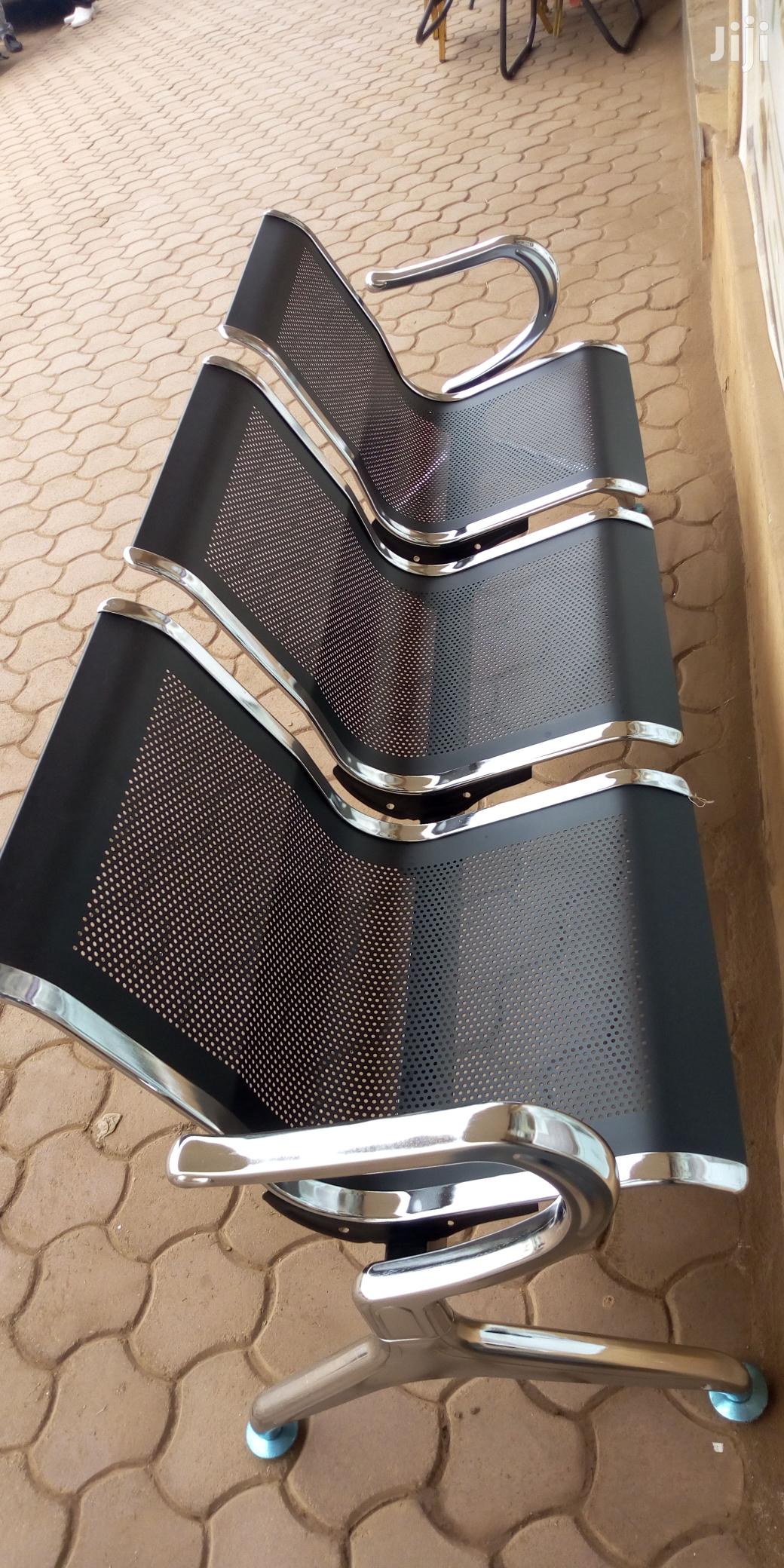 Black Colour Waiting Chair