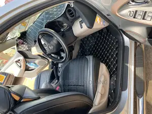 High Quality Car Floor Laying .Imported Material