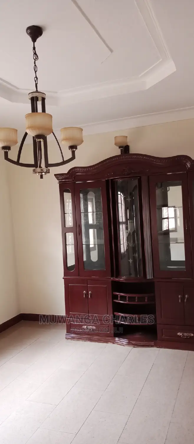 4bdrm Bungalow in Fs Properties Ltd, Kampala for Rent