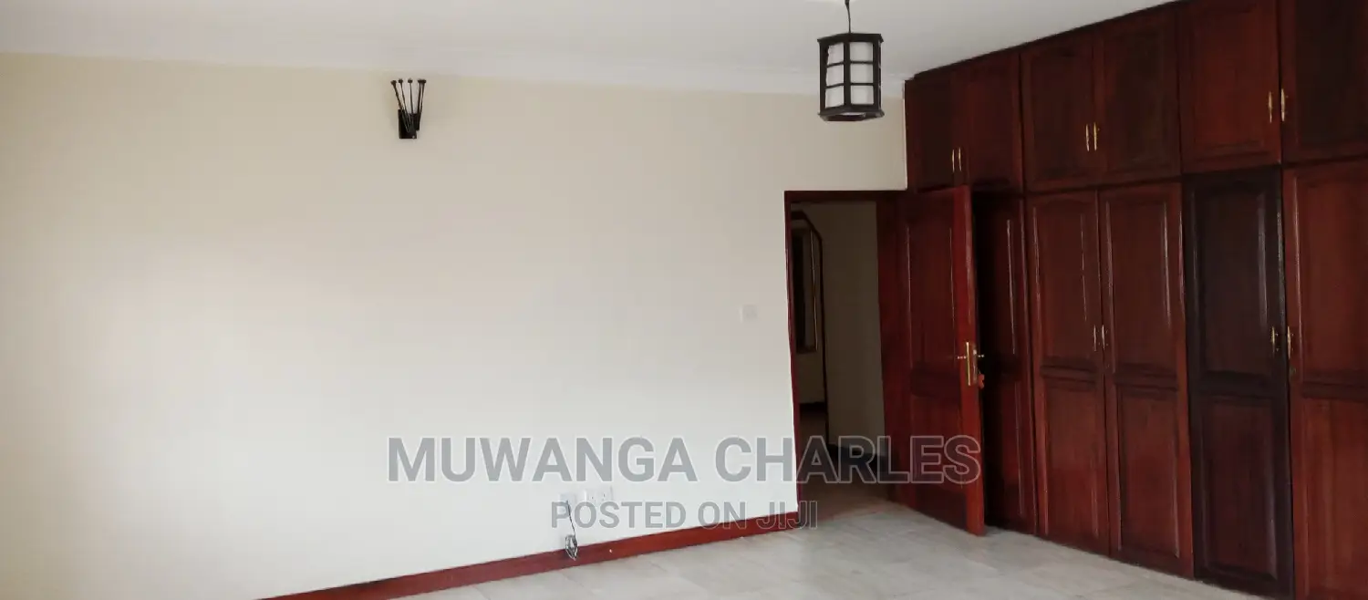 4bdrm Bungalow in Fs Properties Ltd, Kampala for Rent