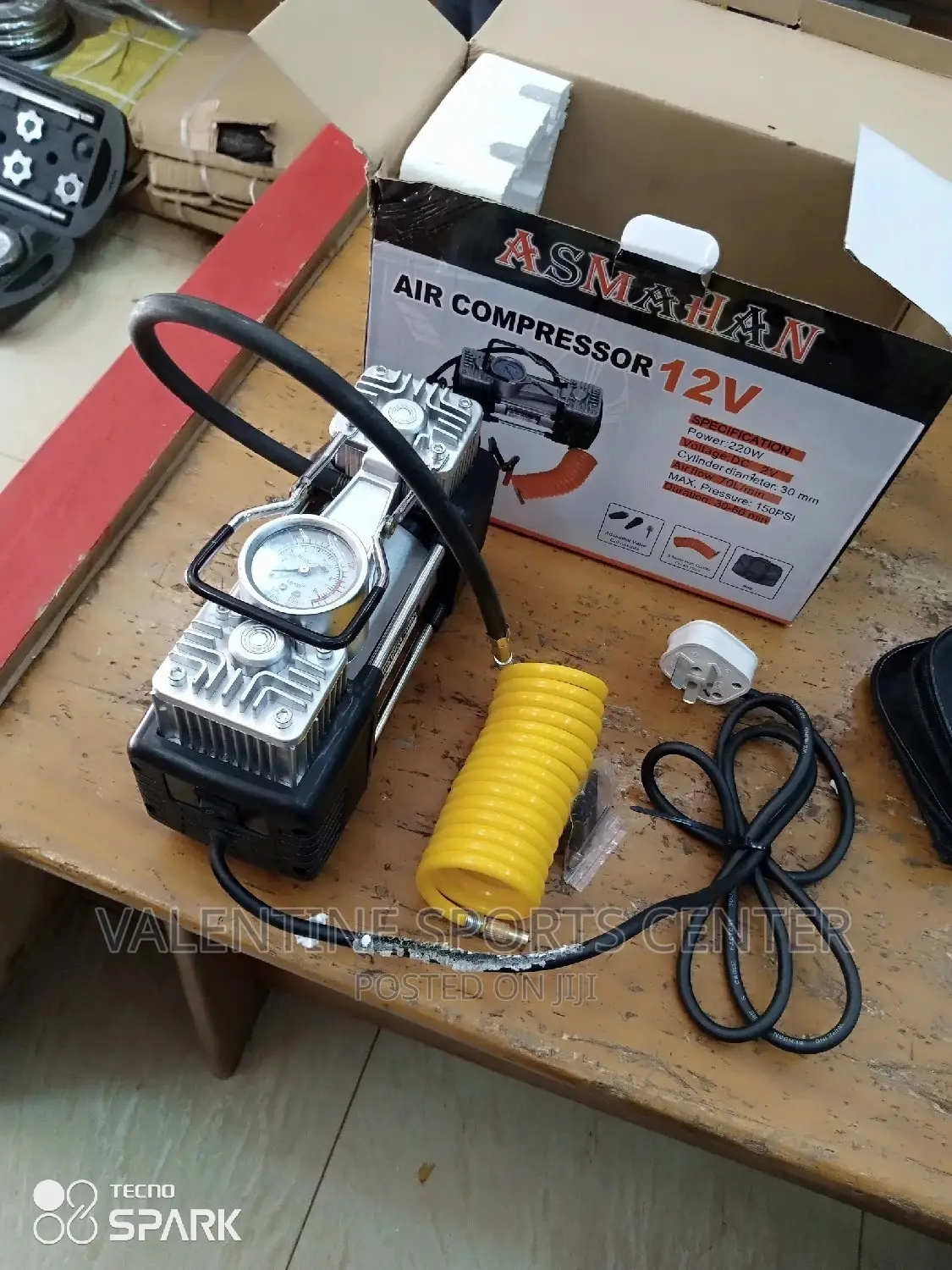 Air Compressor 12V or 220V