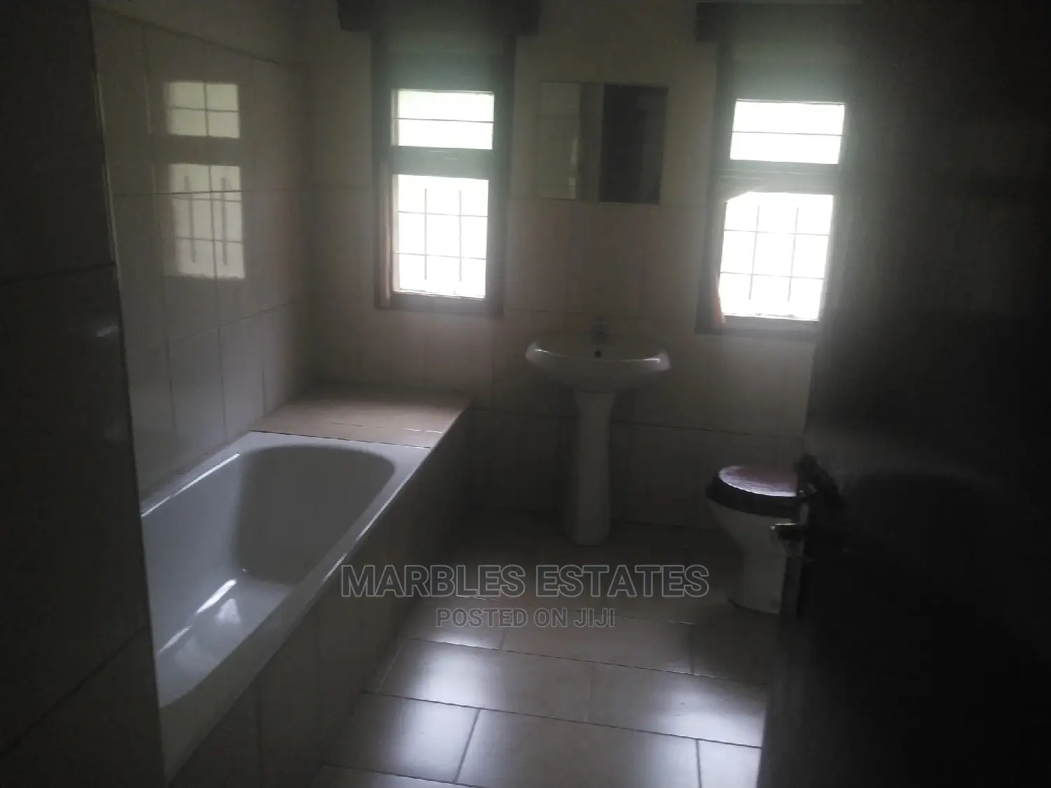 4bdrm Bungalow in Mbuya, Kampala for Rent