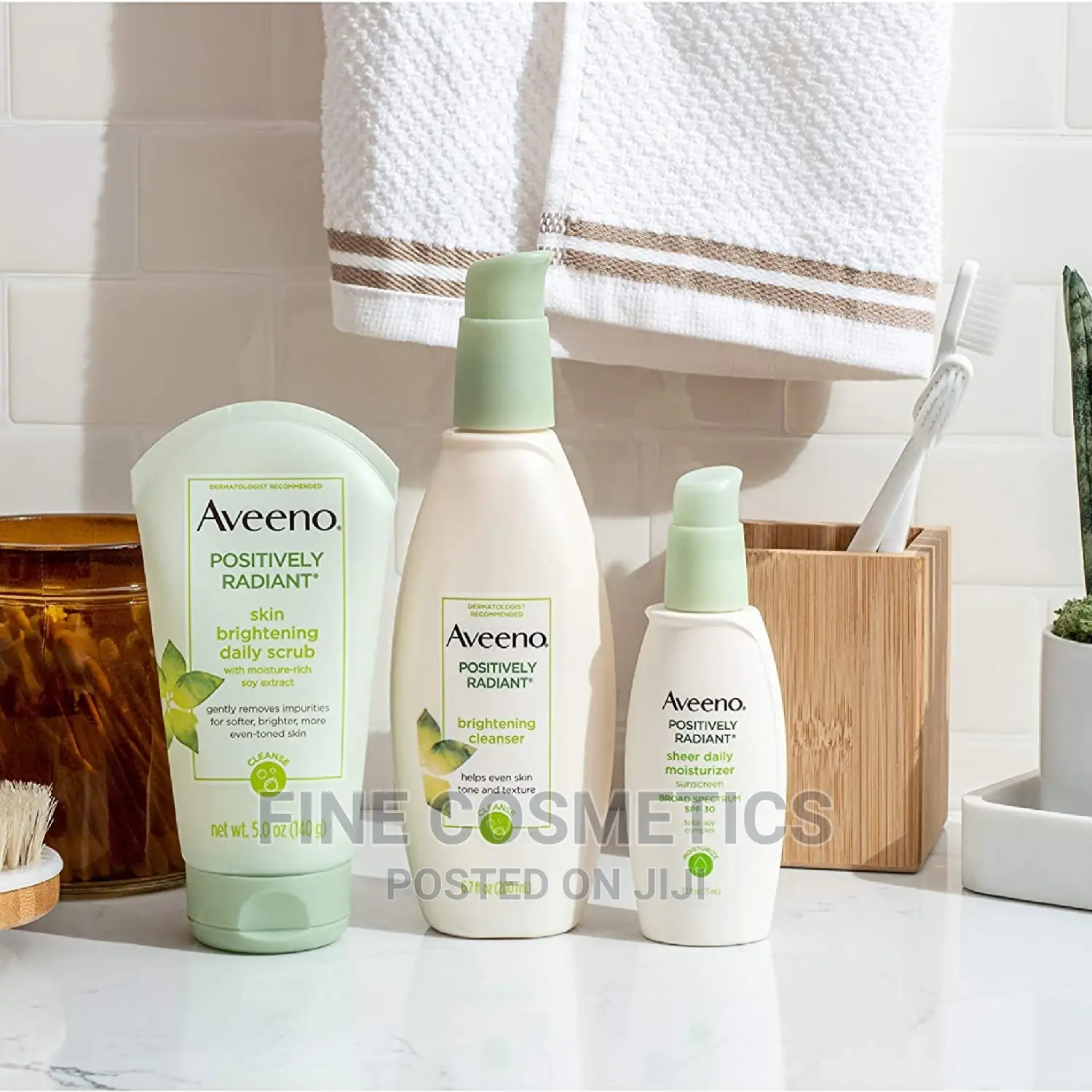 Aveeno Positively Radiant Brightening Facial Cleanser