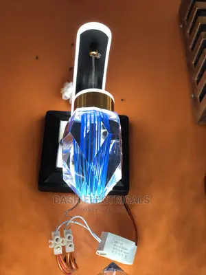 Unique Design Wall Bracket