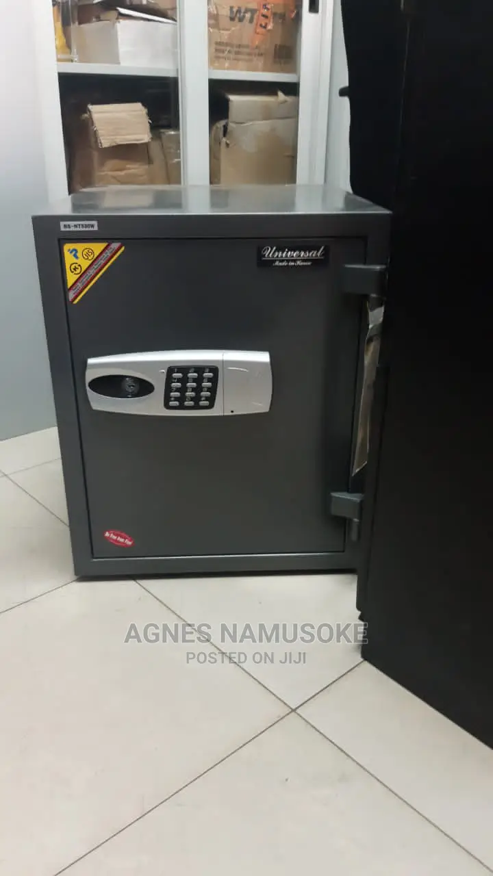 Digital and Key Safe