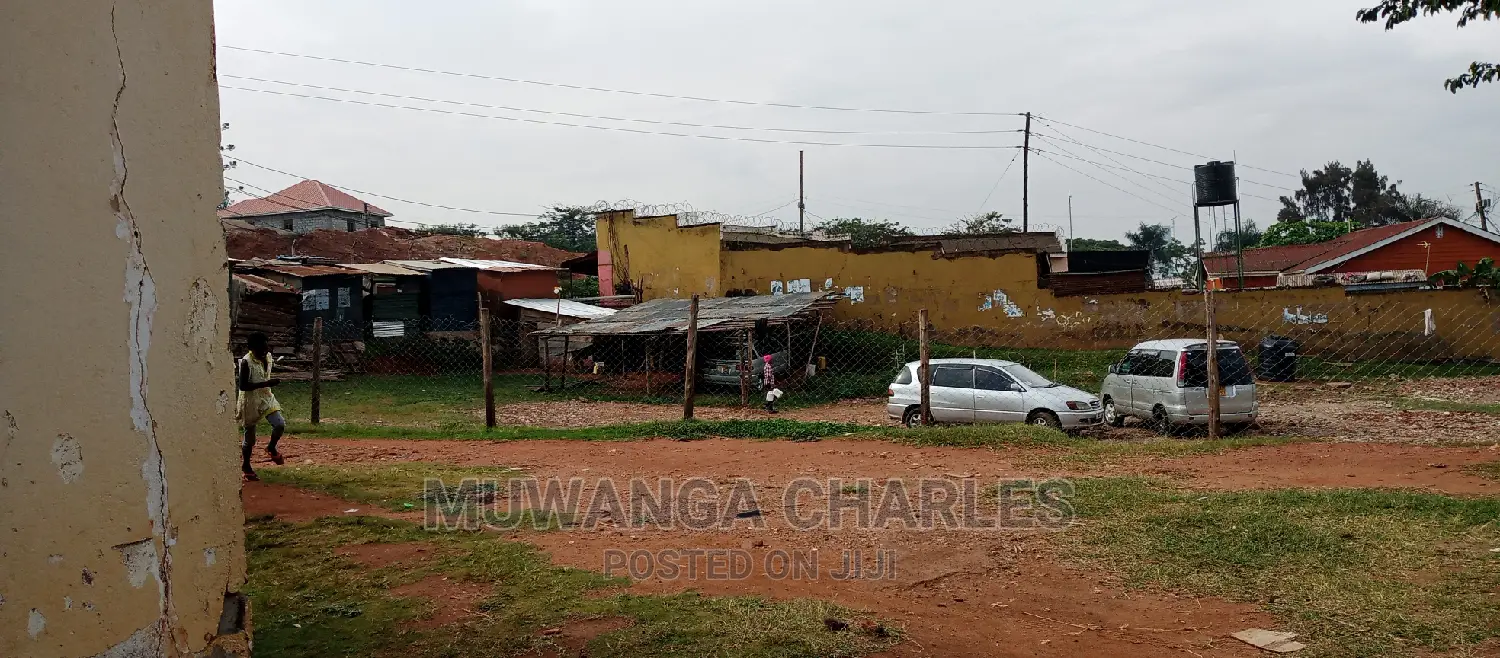 Plot Is for Sale in Mulago