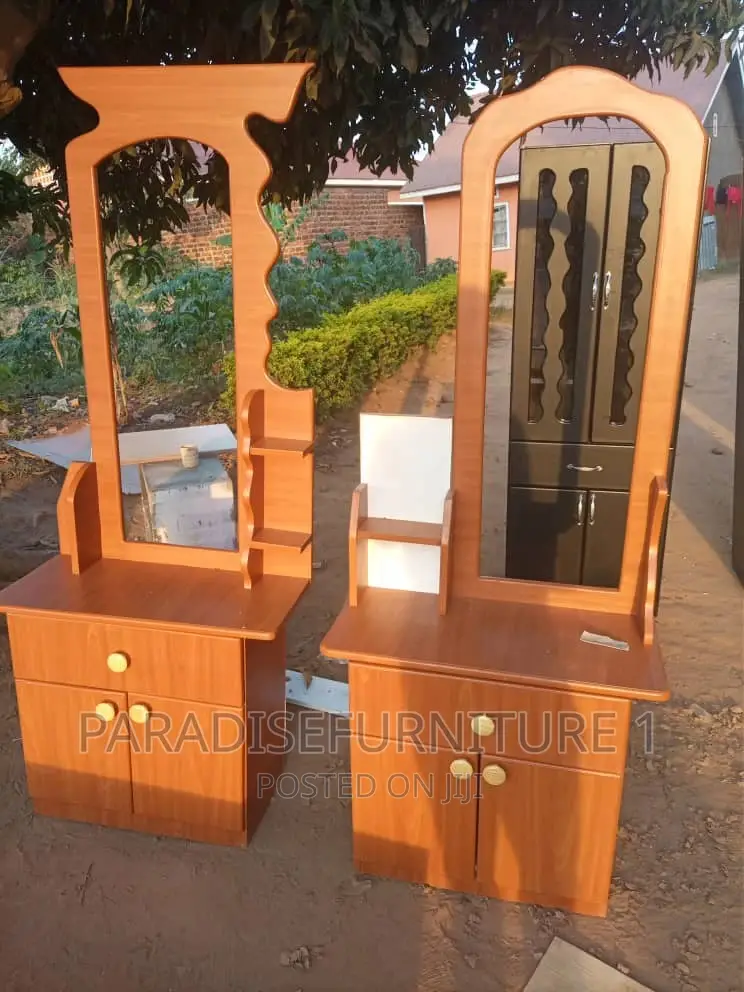 Dressing Mirrors 155k