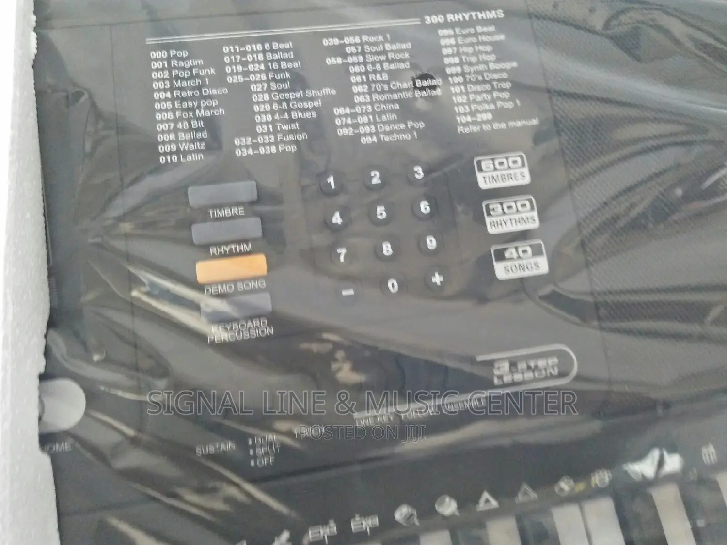Mk- 812 Keyboard Have 61keys
