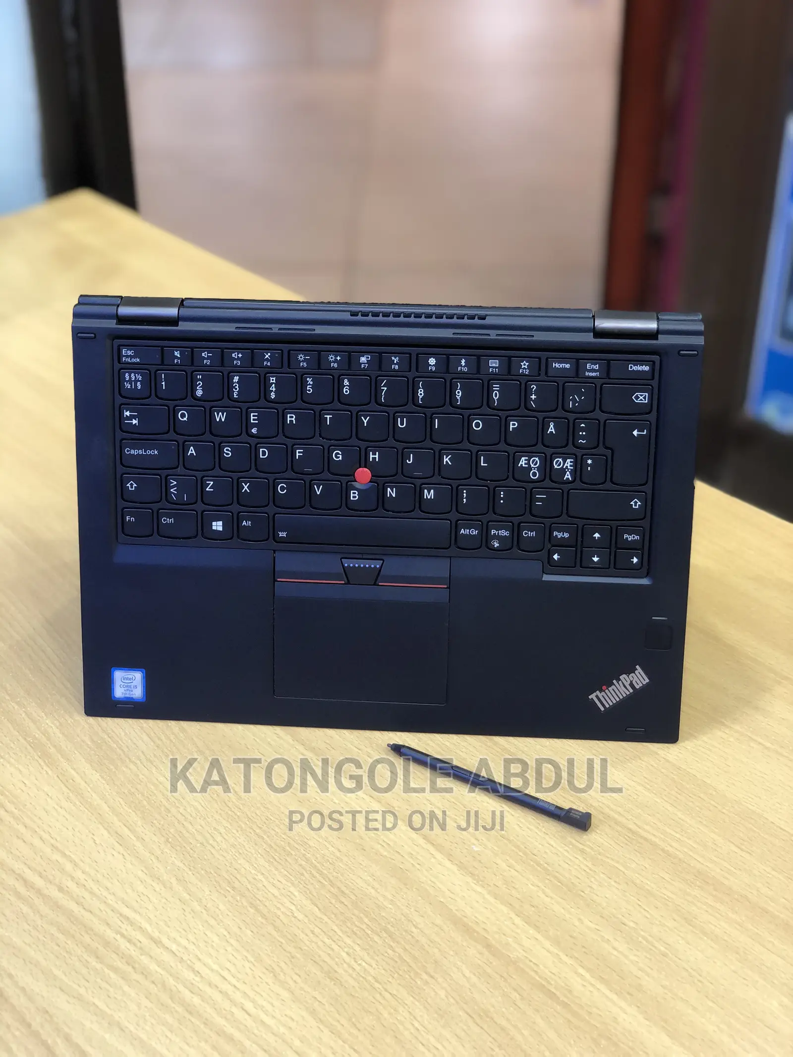 New Laptop Lenovo ThinkPad Yoga 370 8GB Intel Core I5 SSD 256GB