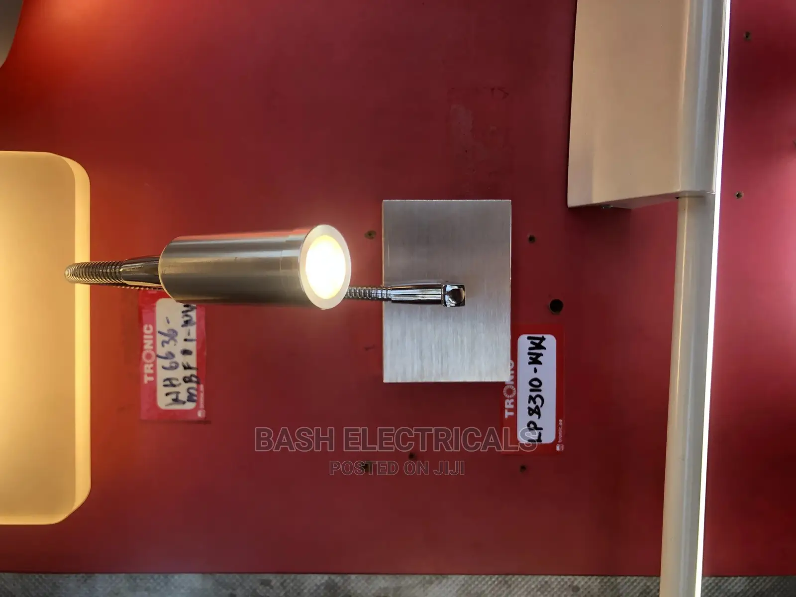 Unique Touch Wall Bracket