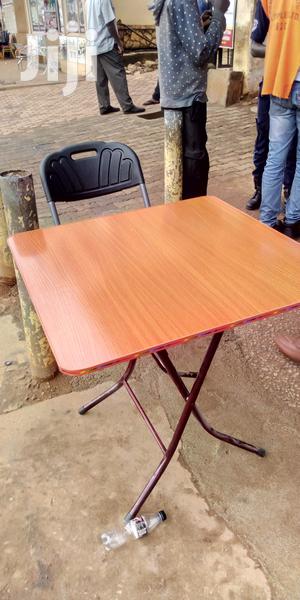 Foldable Reading Table