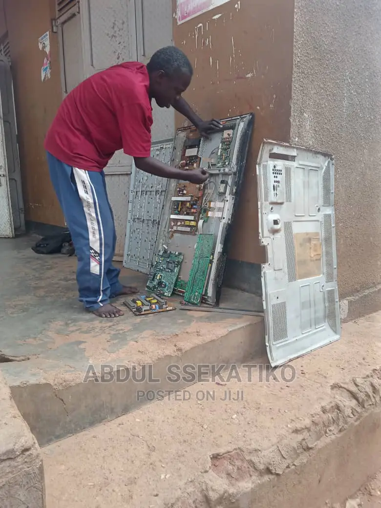 S S Door to Door Mobile Tv Repair Workshop Sales