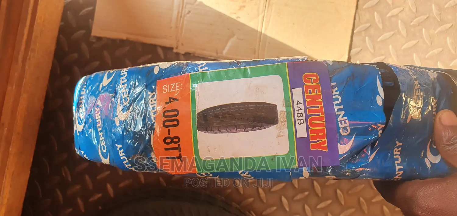 400-8 Tire
