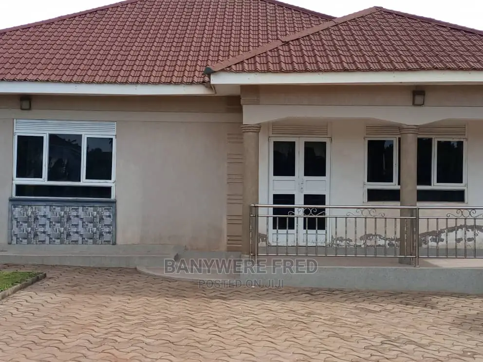 Furnished 4bdrm Bungalow in Mukono for Sale