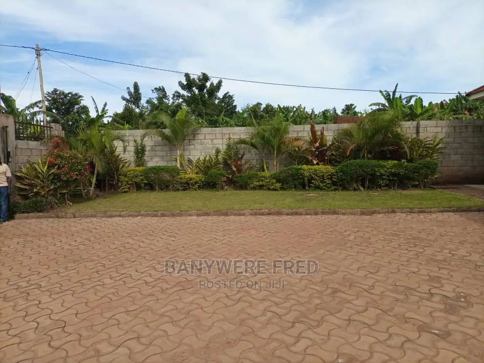 Furnished 4bdrm Bungalow in Mukono for Sale