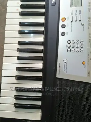 Yamaha PSR E203 Uk Used
