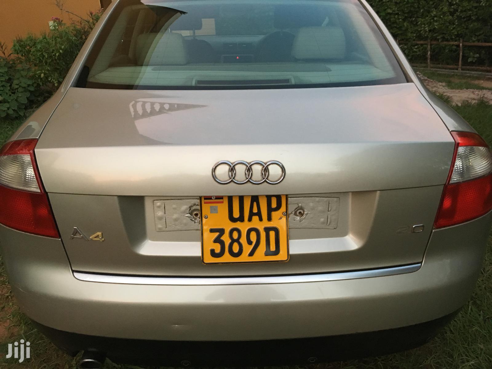 Audi A4 2.0 T FSI Multitronic 2004 Beige