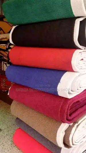 Woolen Carpets/Wall to Wall Carpets