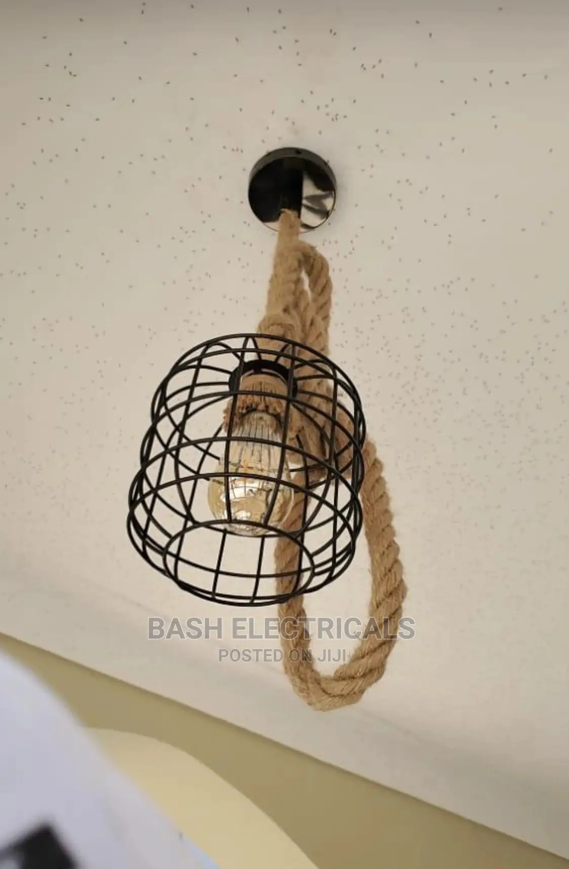 Pendant Holder