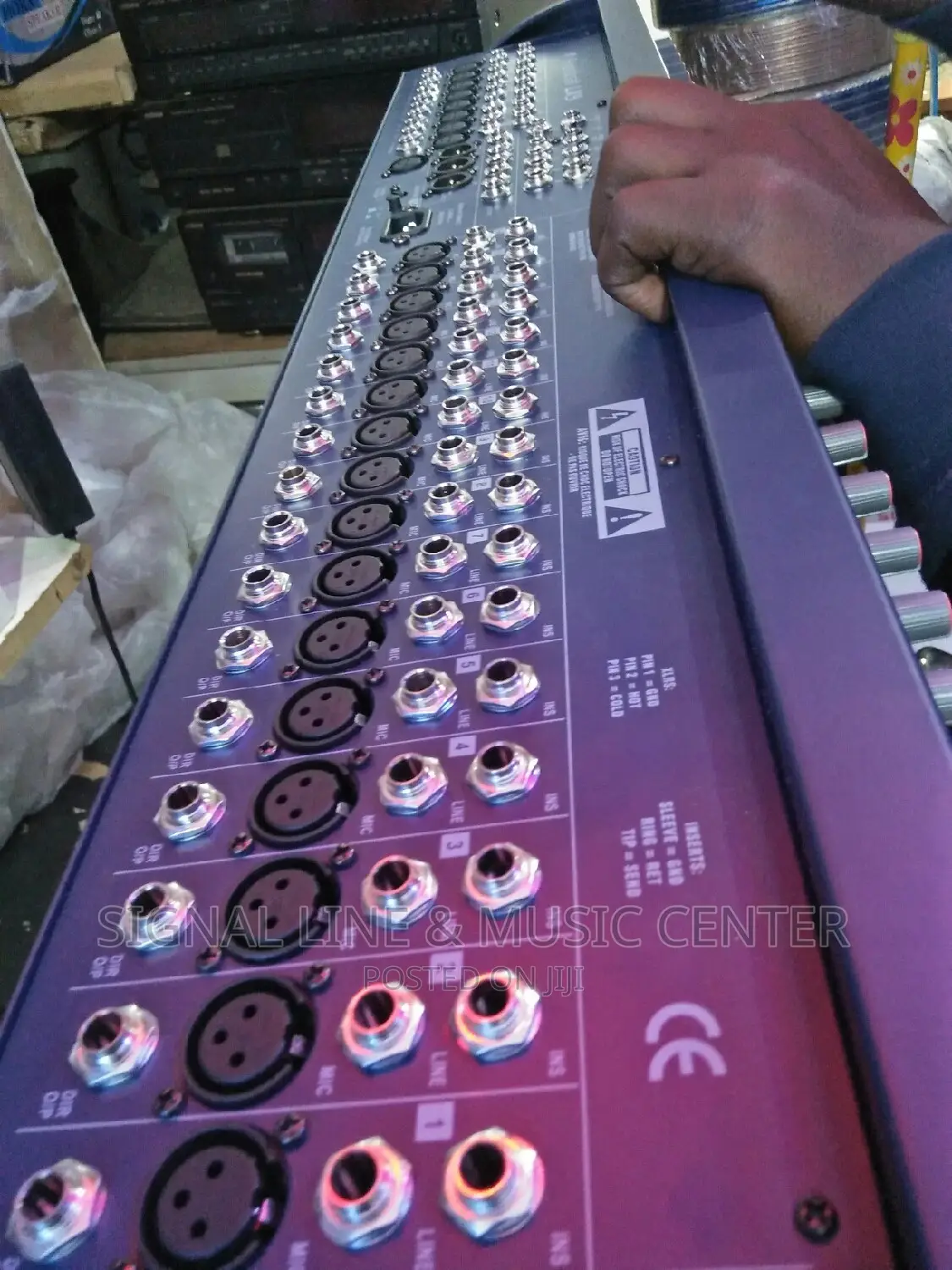 Lx9 Soundcraft 24 Channels Mixer