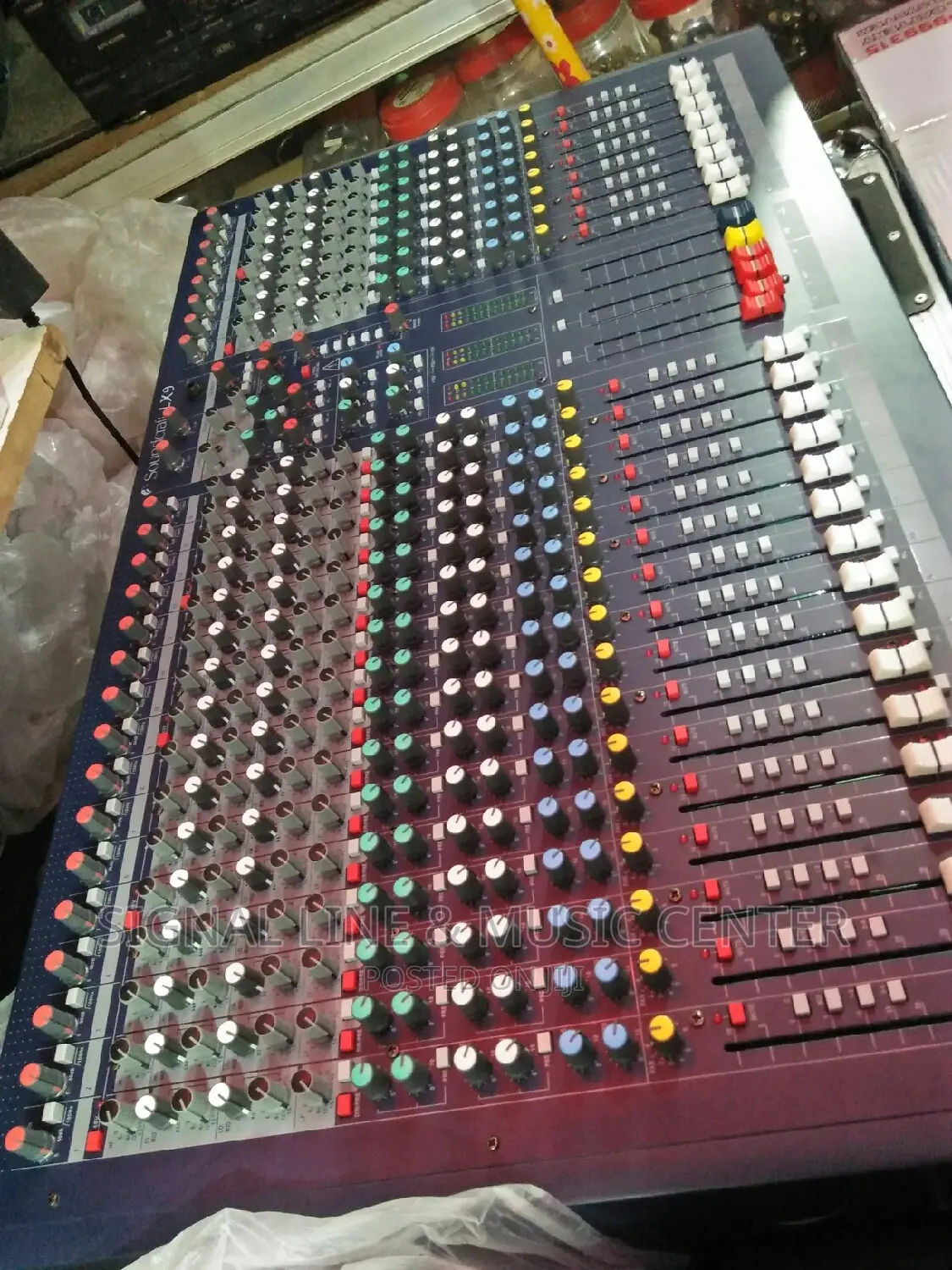 Lx9 Soundcraft 24 Channels Mixer