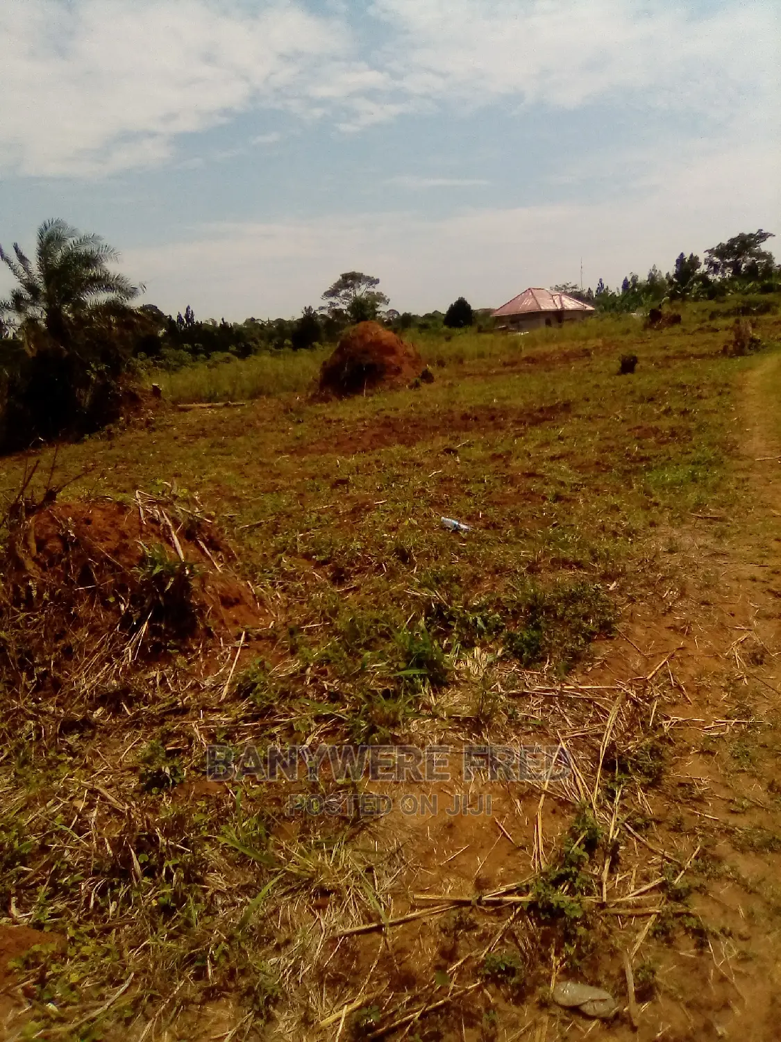 9acres for Sale in Mpoma Near the Setlite