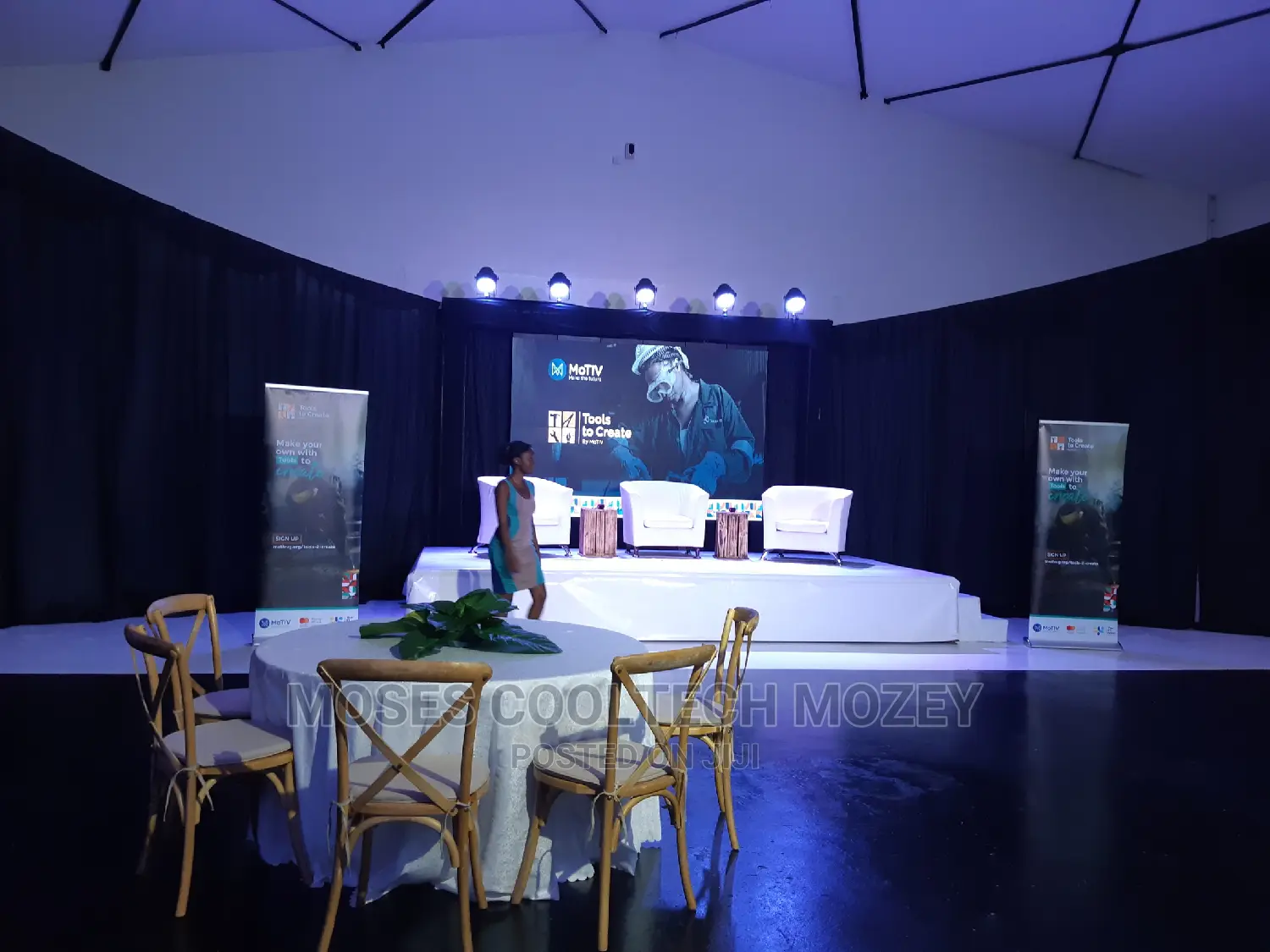 Projectors. Projector Screens Lights Pa for Hire