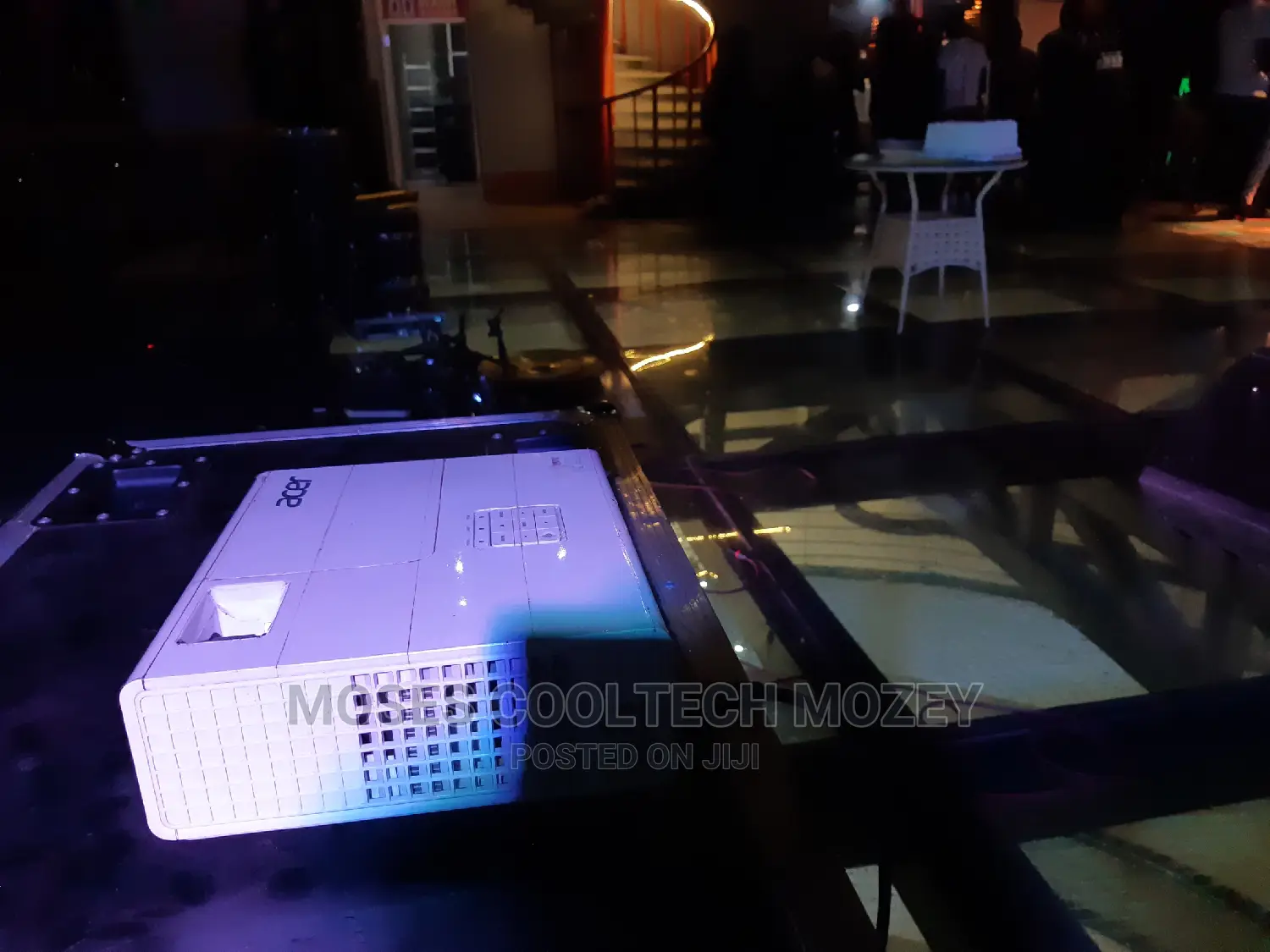 Projectors. Projector Screens Lights Pa for Hire