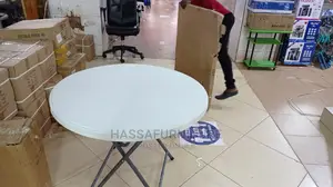 Foldable Plastic Table With Metal Stands
