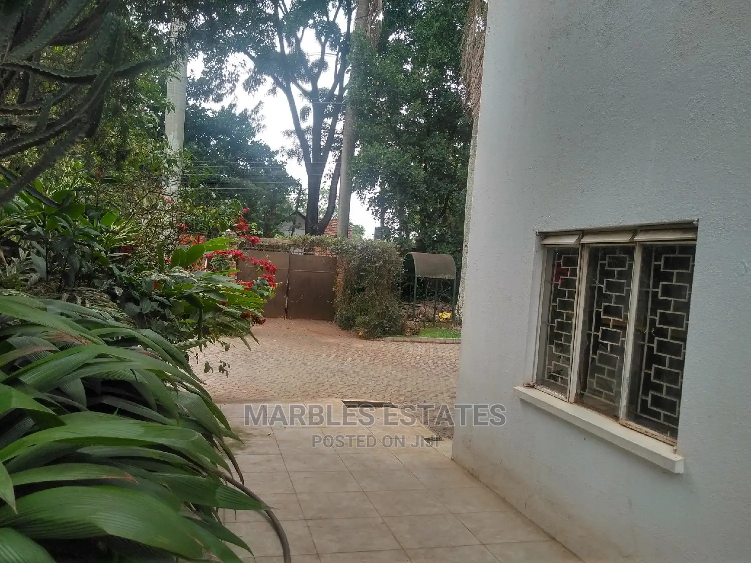 10bdrm House in Kololo, Kampala for Rent