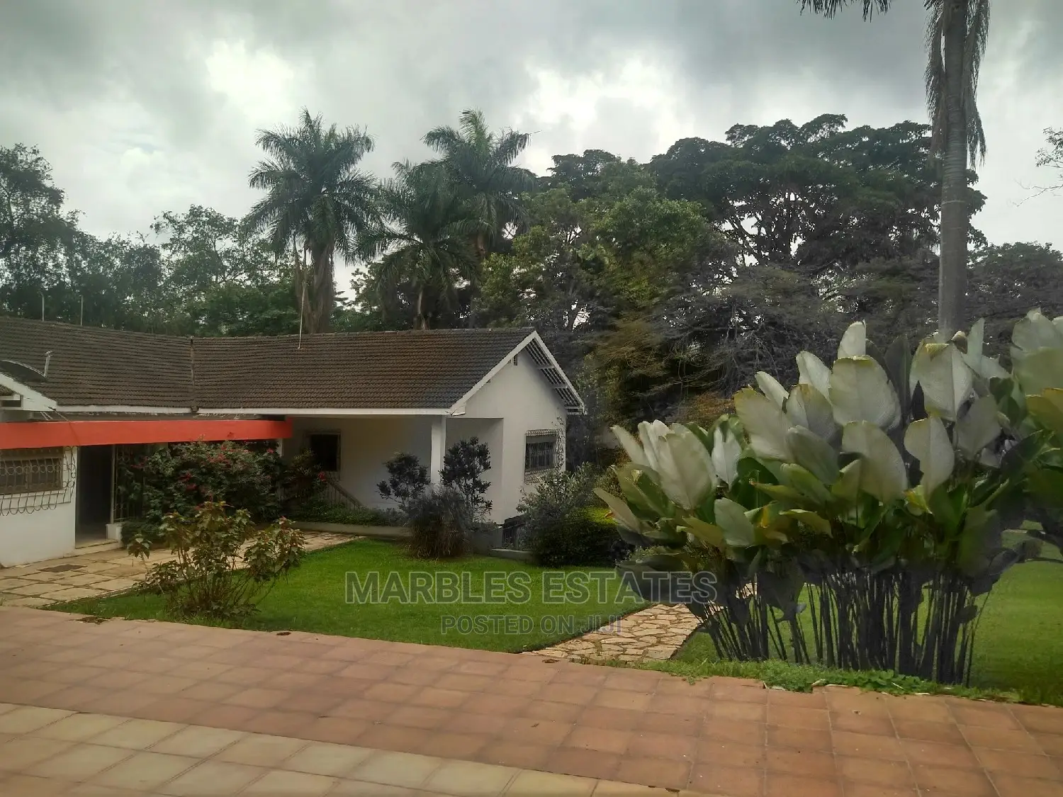 10bdrm House in Kololo, Kampala for Rent