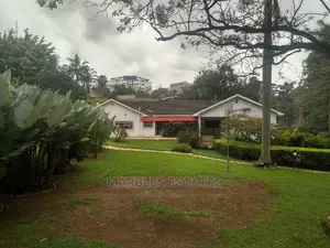 10bdrm House in Kololo, Kampala for Rent