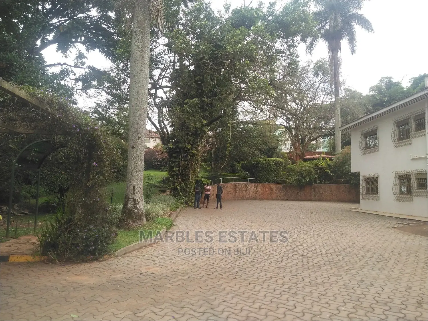 10bdrm House in Kololo, Kampala for Rent