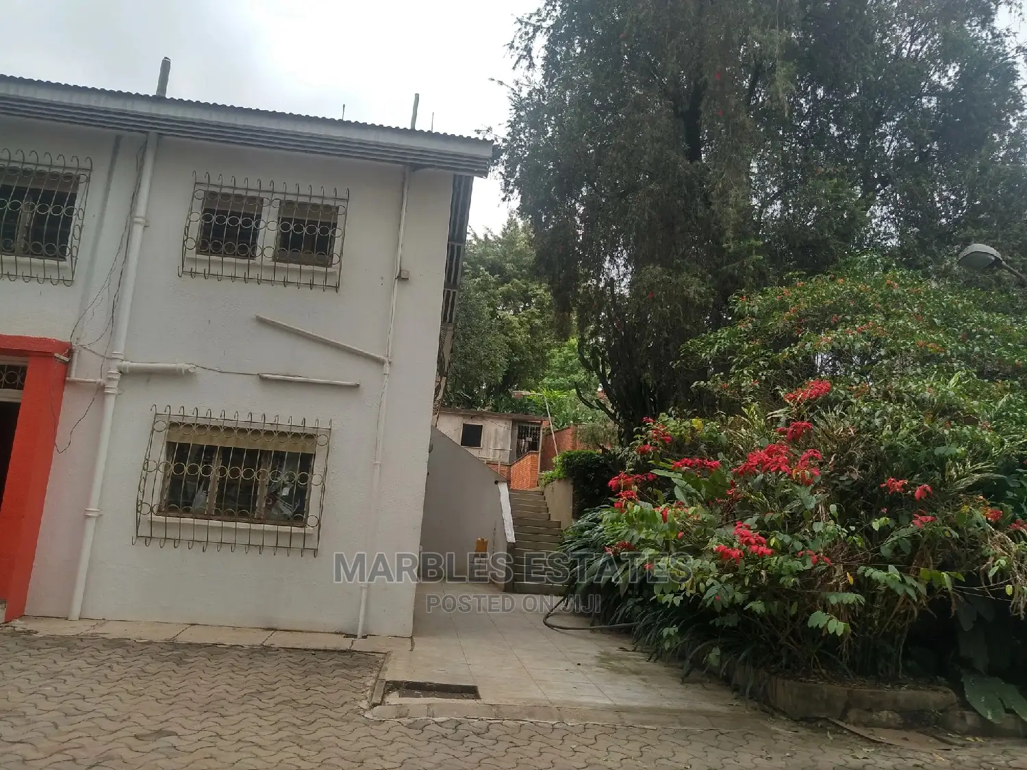 10bdrm House in Kololo, Kampala for Rent