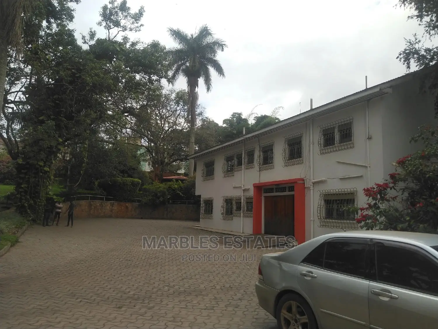 10bdrm House in Kololo, Kampala for Rent