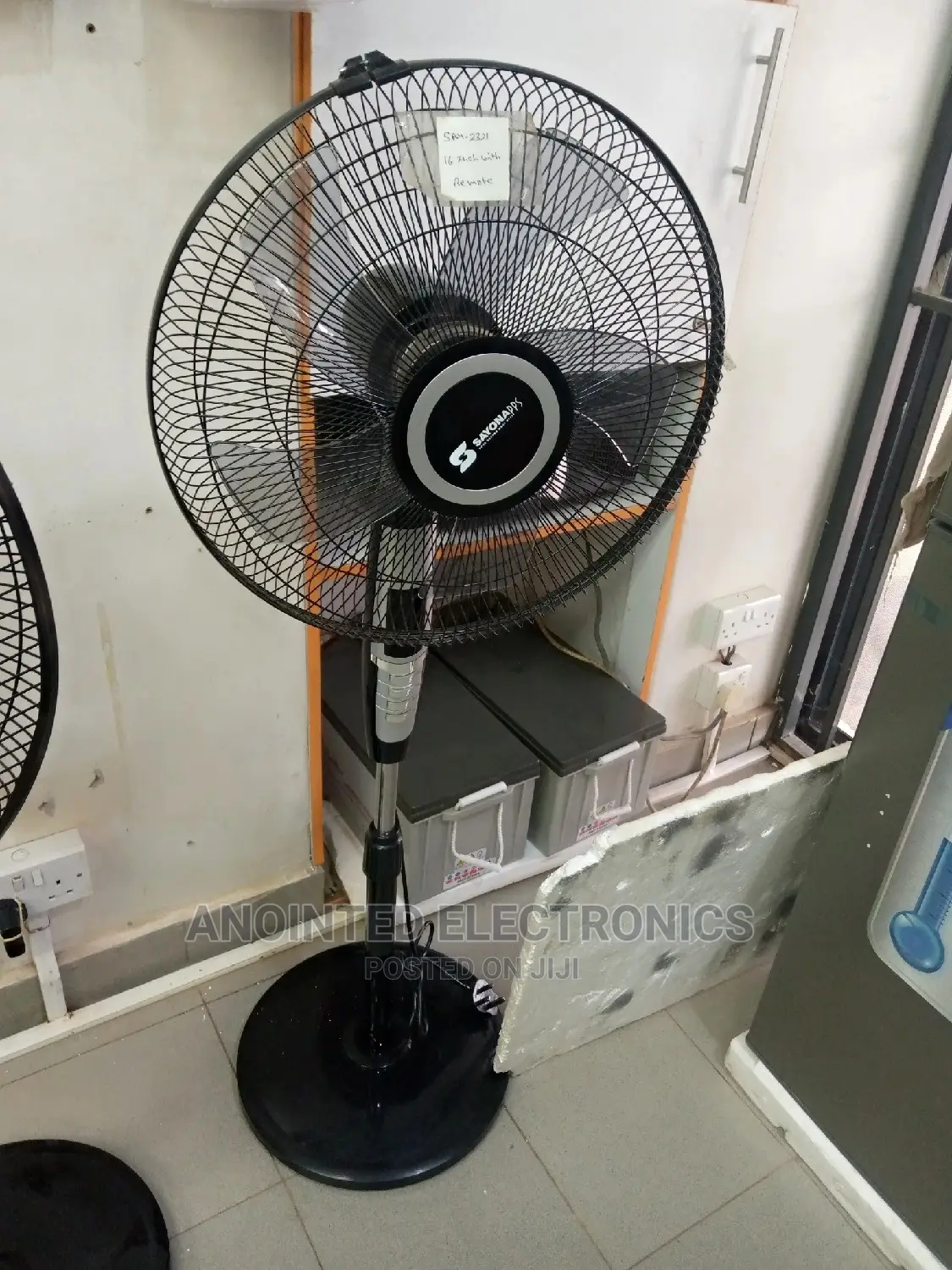 Stand Remote Fans Sayona