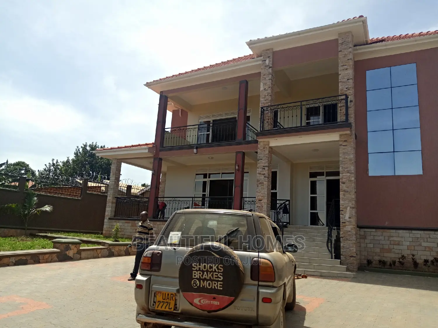 Furnished 6bdrm Mansion in Kira Tarmack Access, Kampala for Sale