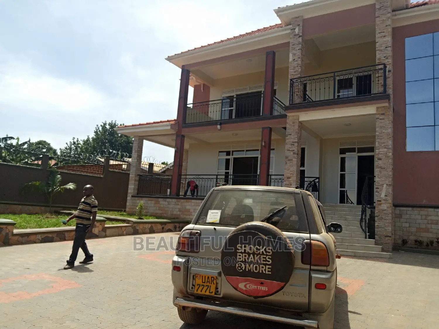 Furnished 6bdrm Mansion in Kira Tarmack Access, Kampala for Sale