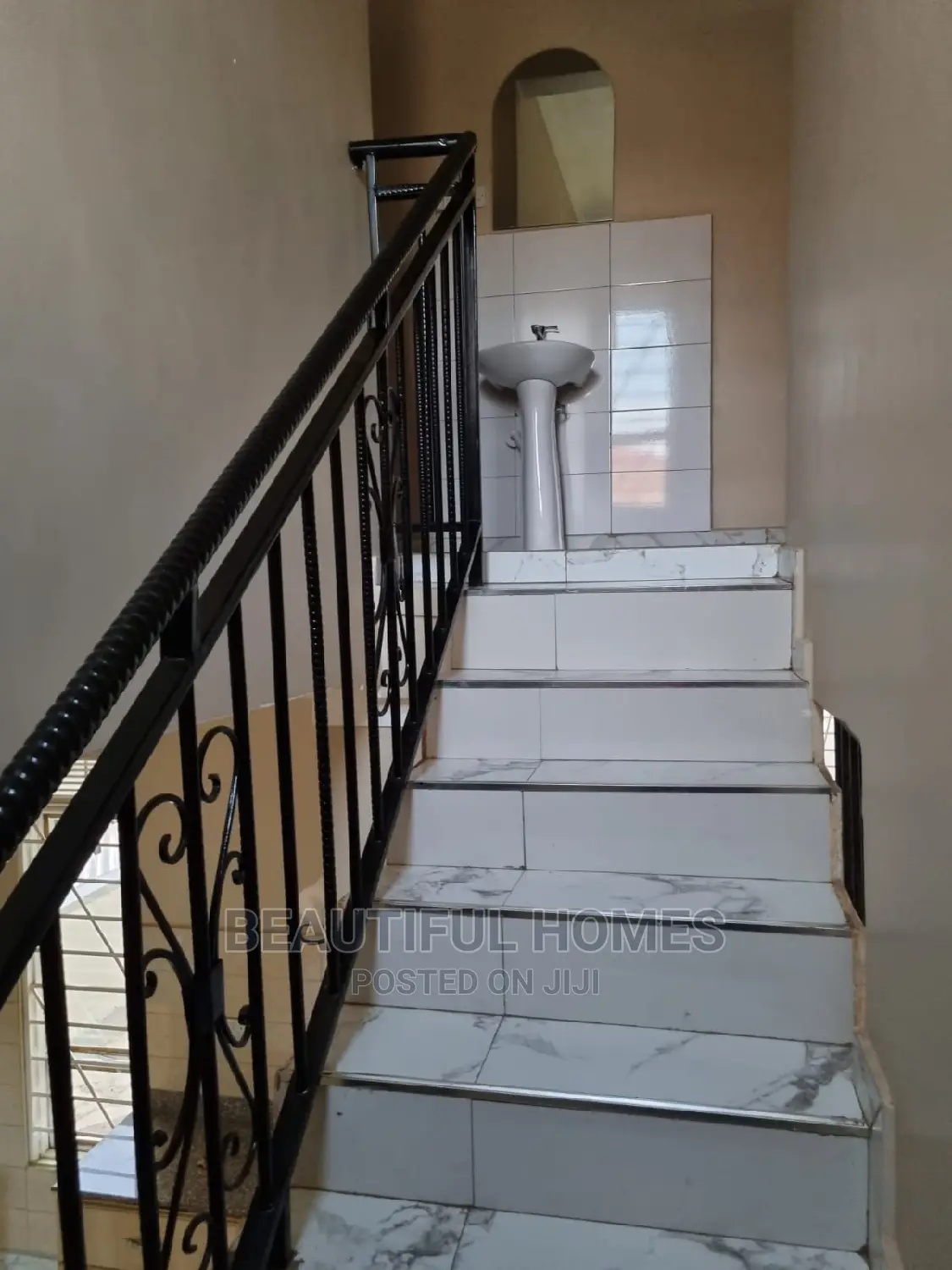 Furnished 4bdrm House in Kira Tarmack, Kampala for Sale