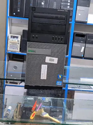 Desktop Computer Dell Inspiron One 2205 4GB Intel Core I3 HDD 500GB