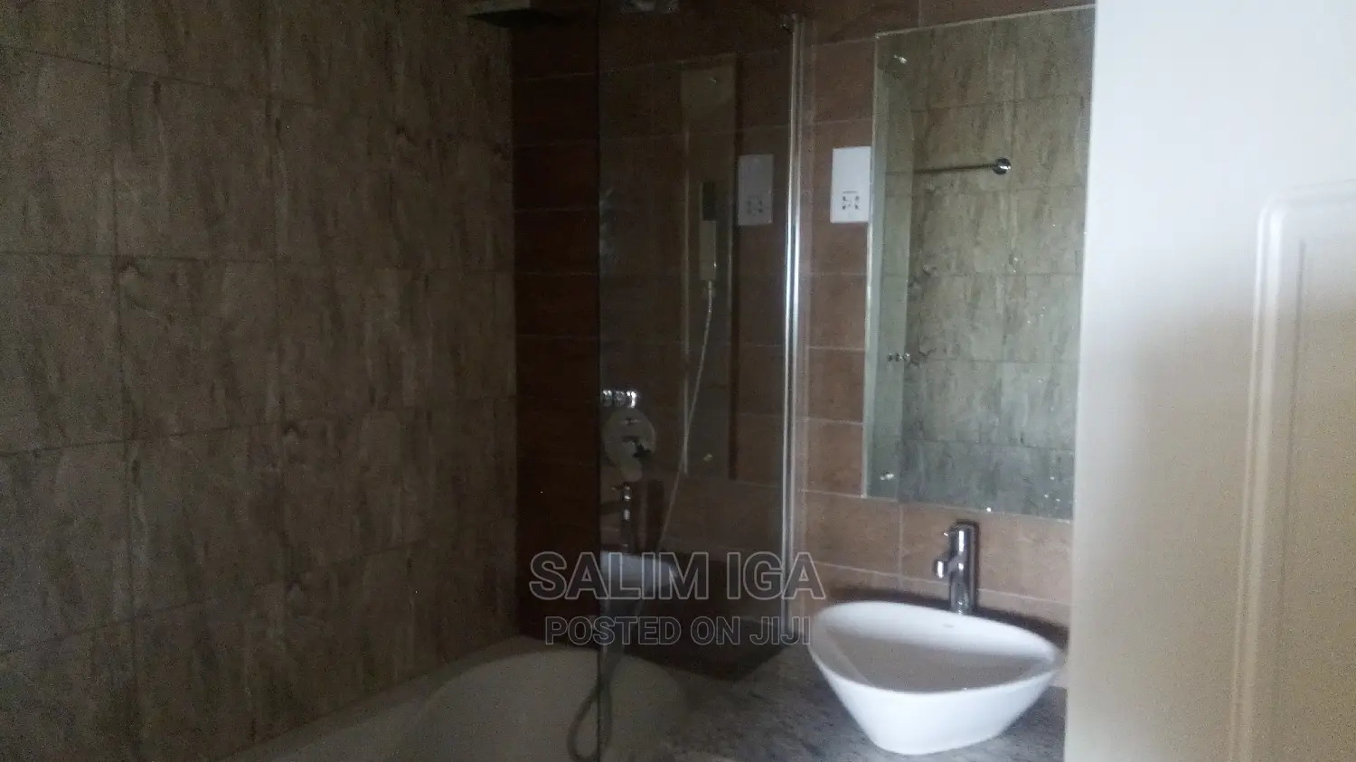4bdrm Duplex in Kololo Property, Kampala for Rent