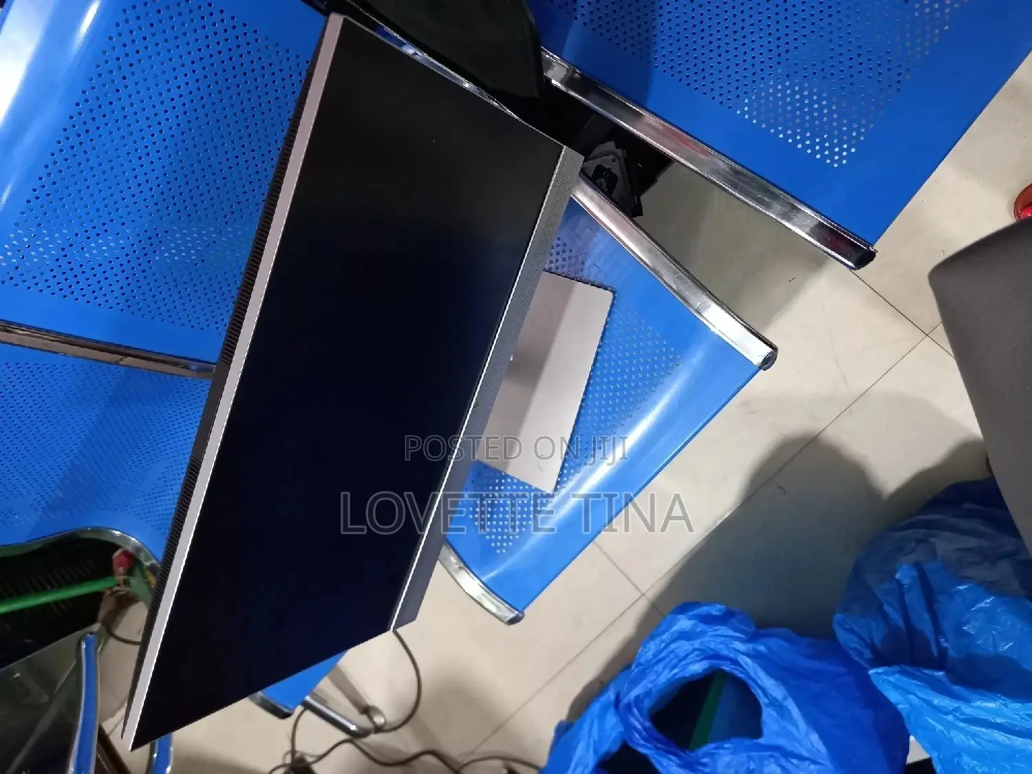 24 LED Flatmonitor HP
