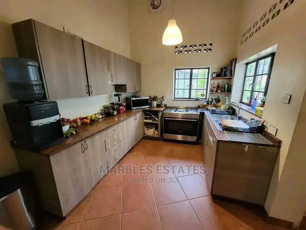 Furnished 4bdrm Bungalow in Mbuya, Kampala for Rent