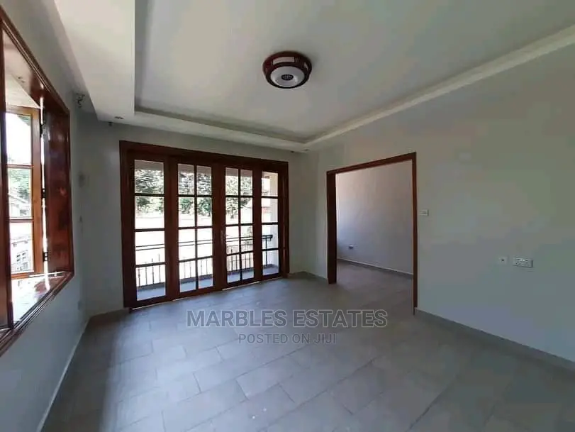 4bdrm Duplex in Munyonyo, Central Division for Sale