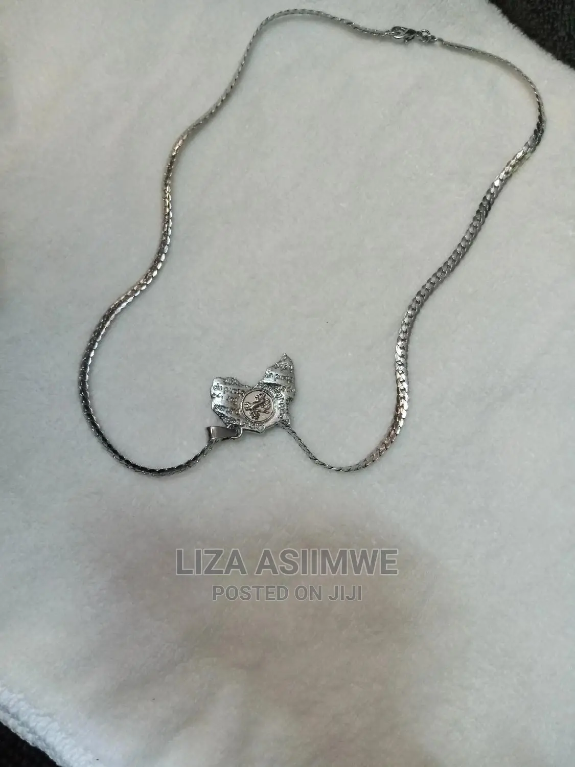 Quality and Unique Necklaces for Both the Men and Women