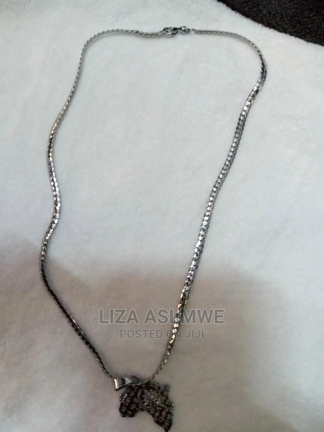 Quality and Unique Necklaces for Both the Men and Women