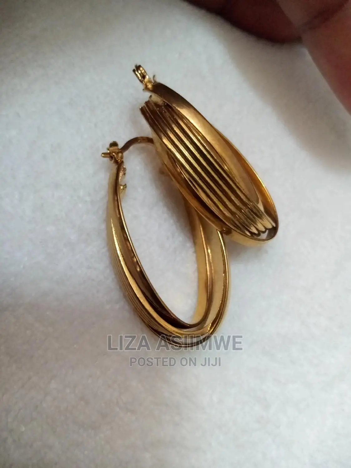 Genuine and Fancy Quality Earrings for the Ladies