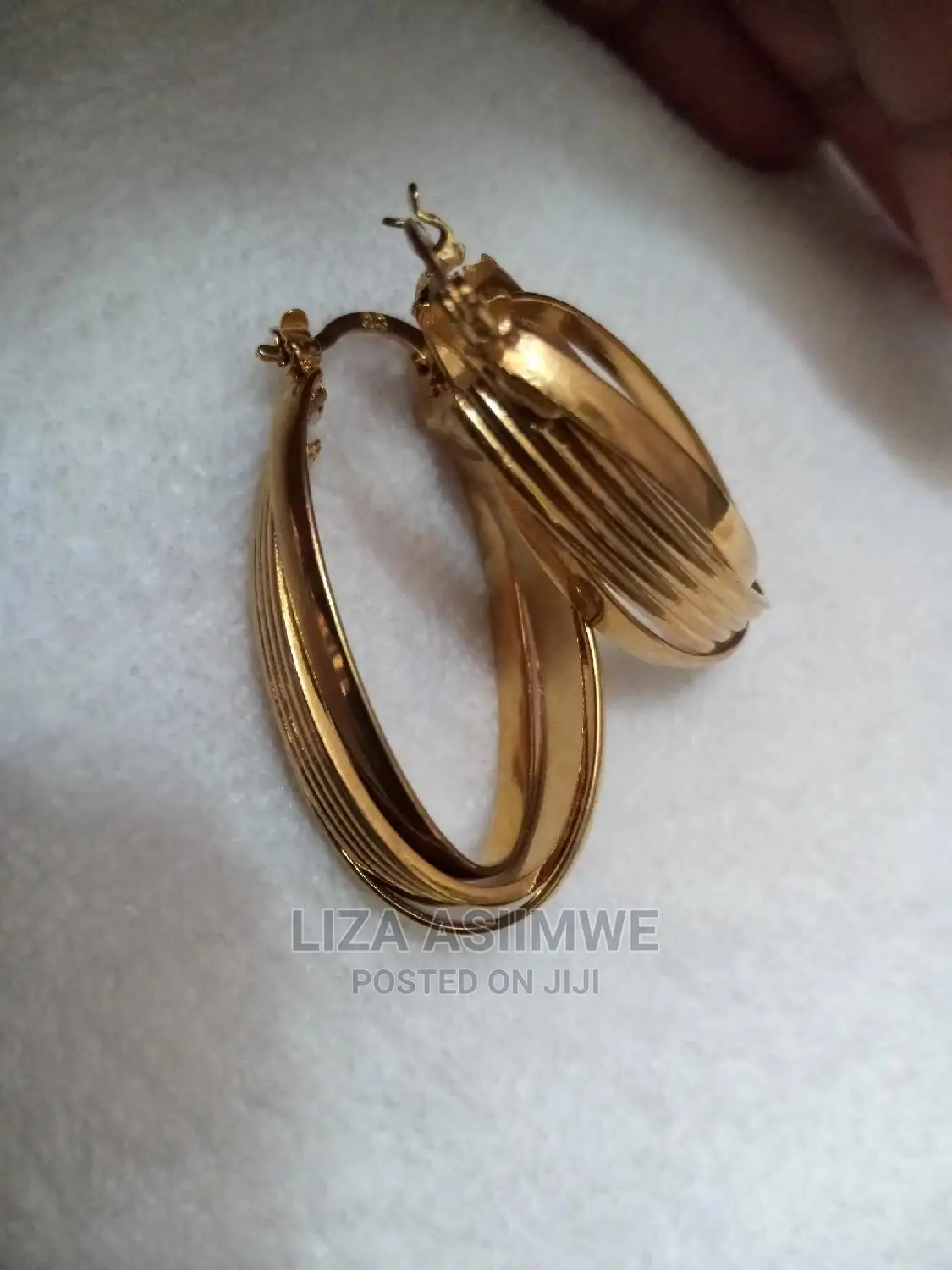 Genuine and Fancy Quality Earrings for the Ladies