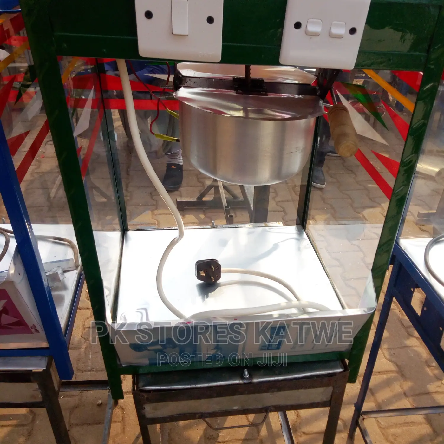 Pop Corn Machines