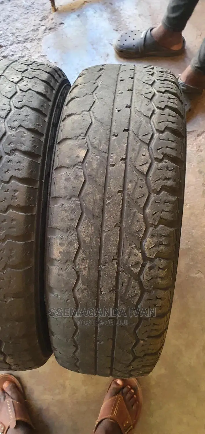 We Buy Your Used Car Tires In Reusable Condition